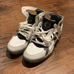 Nike hightop hurrache